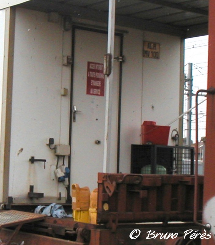 K55 - 40 87 959 4 876-4 - SNCF-TL - Bungalow (7) (light).jpg