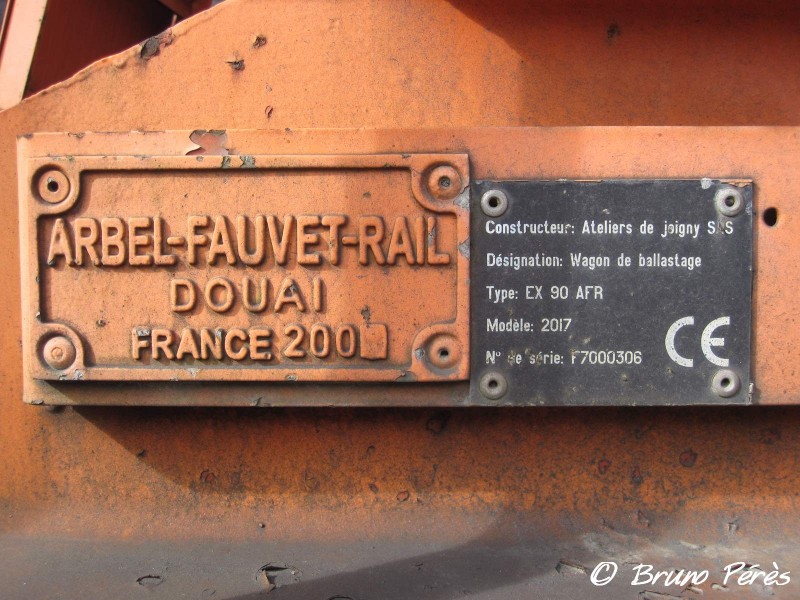 Fanps - 33 87 677 1 469-8 - Colas Rail (4) (light).JPG