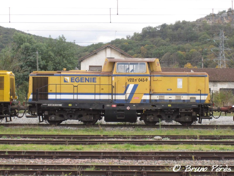 V212 - 92 87 0 212 043-9 - E-Génie (5) (light).JPG