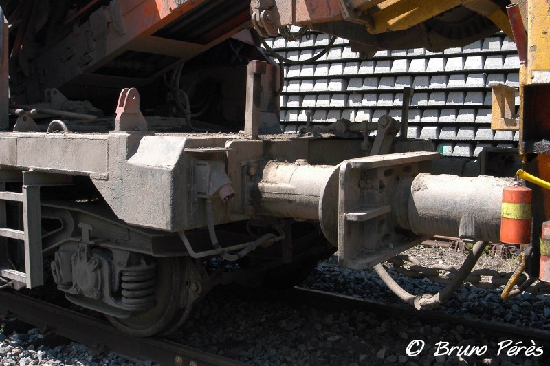 Cribleuse SPRO 1000 - 99 87 9 350 510-3 - Colas Rail (7) (light).jpg