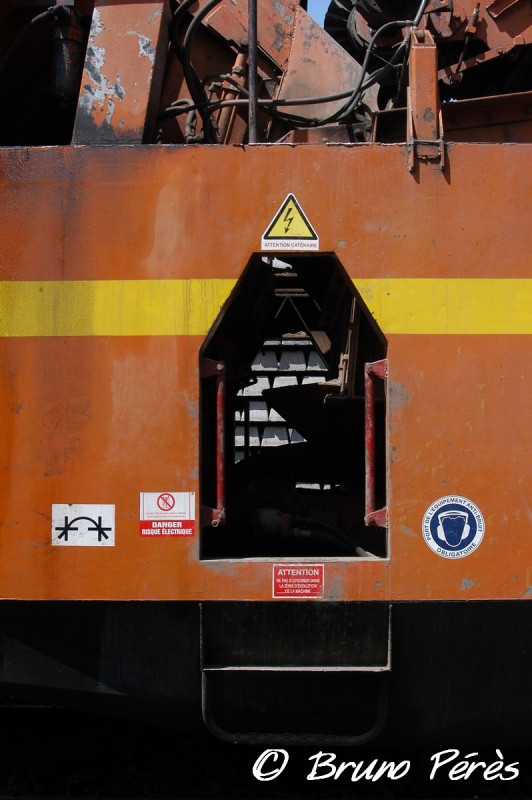 Cribleuse SPRO 1000 - 99 87 9 350 510-3 - Colas Rail (34) (light).jpg