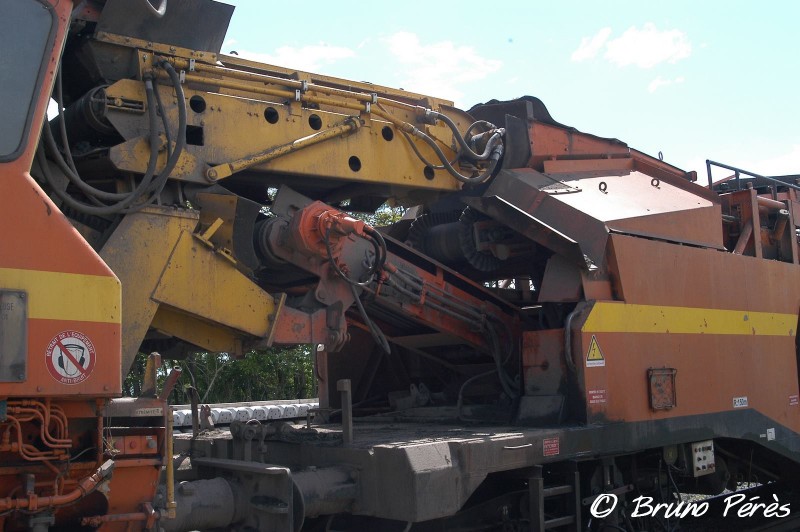 Cribleuse SPRO 1000 - 99 87 9 350 510-3 - Colas Rail (73) (light).jpg