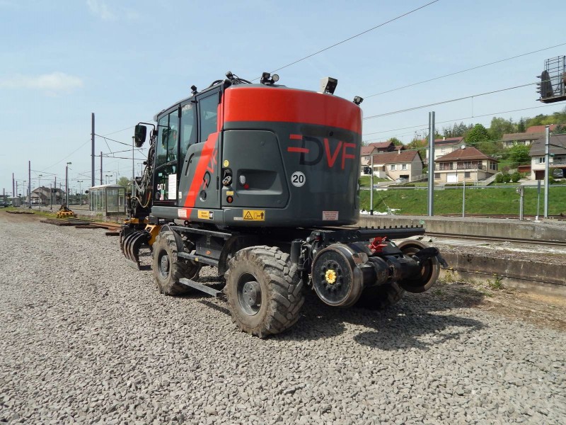 _copie-0_CAT M323F - RH600239 - DVF - CAT 1 (18).jpg