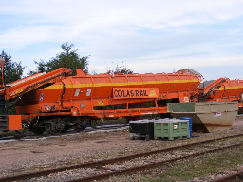 VAD 140 - 99 87 9 352 576 2 - COLAS RAIL (5) (Copier).JPG