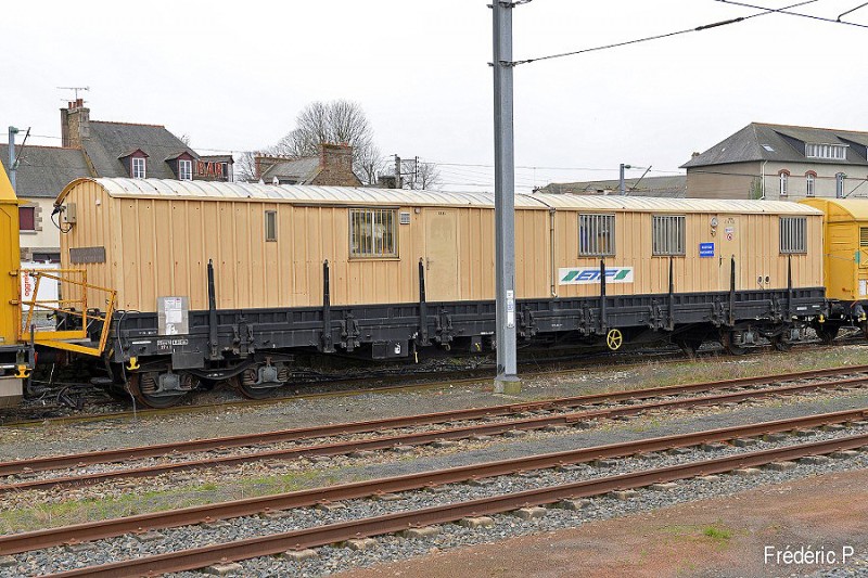 99 87 938 3 836-9 Lamballe01 311212-border.jpg