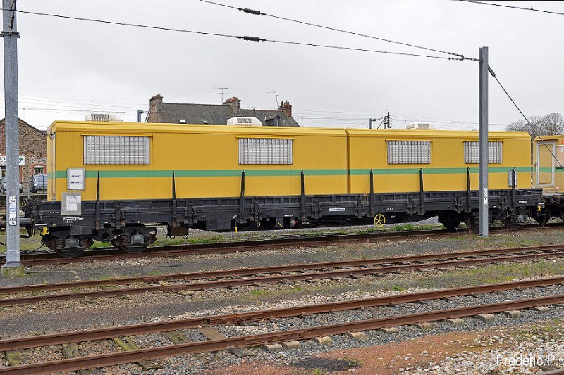 99 87 938 3 869-4 Lamballe02 311212-border.jpg