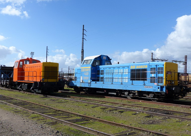 66608 (2014-02-26 St Pierre des Corps) Livrée bleue R.Vecchietti + ex Y 52228.JPG