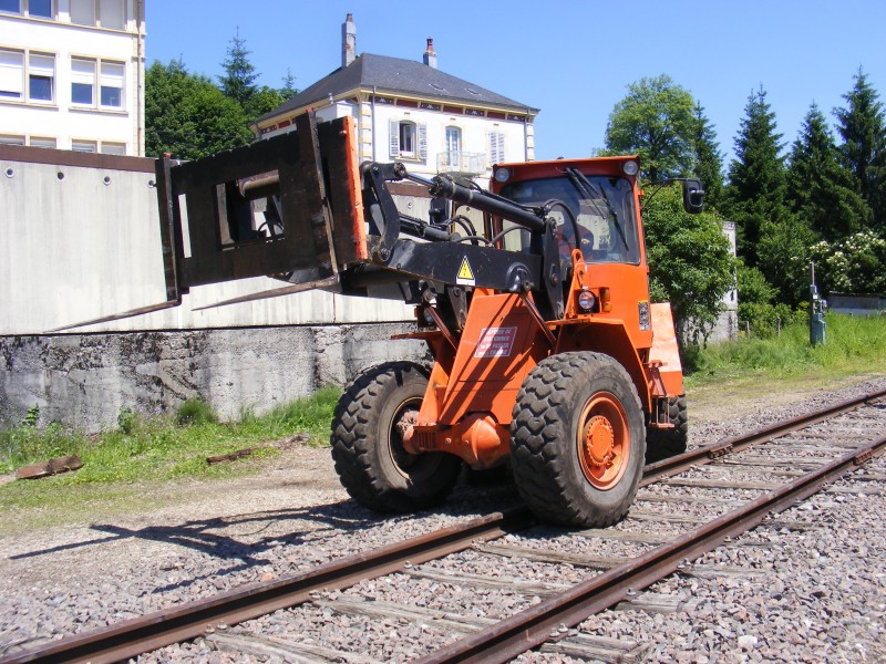 VOLVO L70 - xl70V9494X (4).JPG