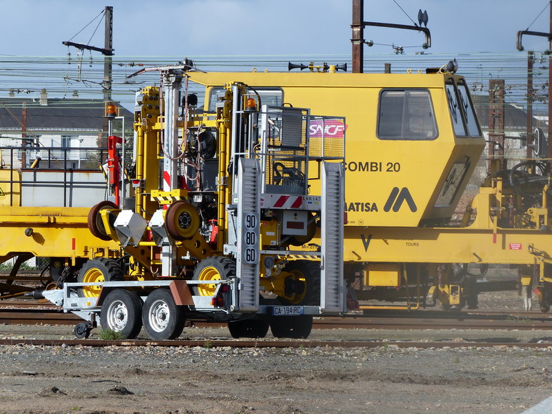 LOR-AXE - 11.082.4000 Lor 147 (2014-02-26 base Infra de St Pierre des Corps)  (2).JPG