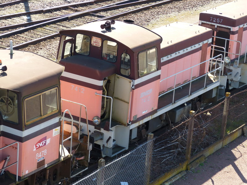 Y.7412 (2014-03-09 Dépôt de St Pierre des Corps) Livrée Arzens HS.jpg