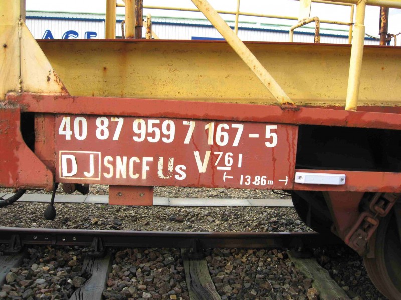 wagon_plat_e.JPG (296.54 Kio) Vu 2629 fois wagon_plat_e.JPG