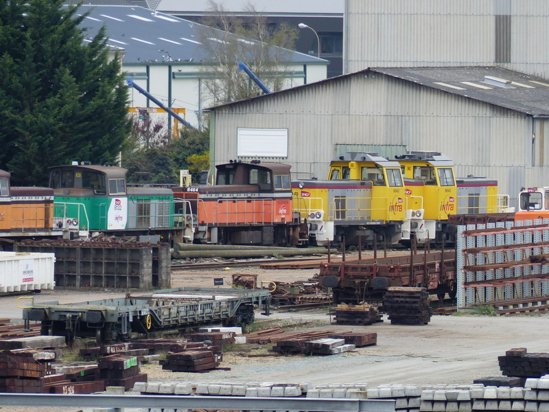 Y.8464 (2014-03-30 St Pierre des Corps) + Y.9043 + 9042   et Y.8132 + Y.7541.jpg