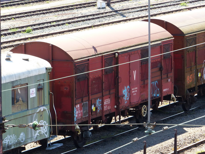 40 87 959 1 328-9 Us G55 2 SNCF-RN (2014-04-17 St Pierre des Corps) (5).jpg