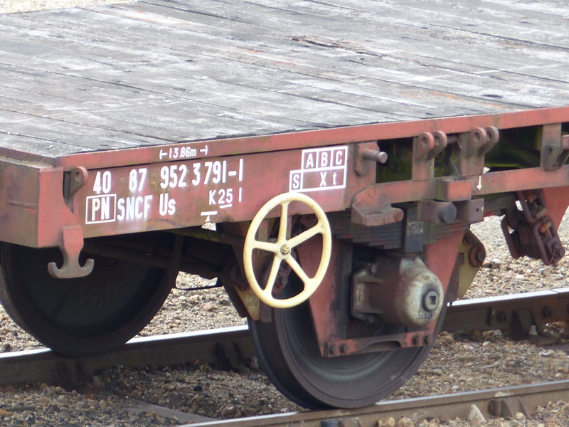 40 87 952 3 791-1 Us K25 1 SNCF-PN (2014-05-06 St Pierre des Corps) (2).jpg