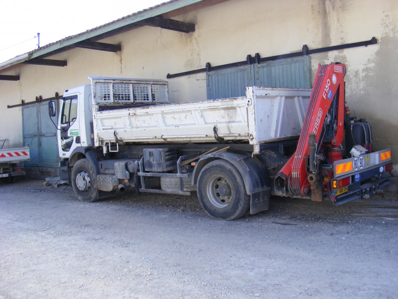 RENAULT - 97 AAS 54 (5).JPG