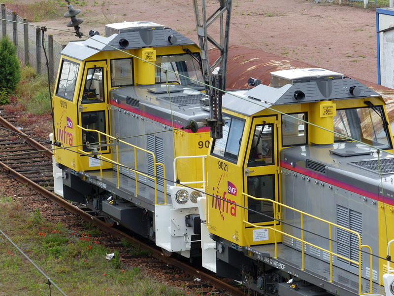Y 9019 (2014-05-25 dépôt de St Pierre des Corps) (2).jpg