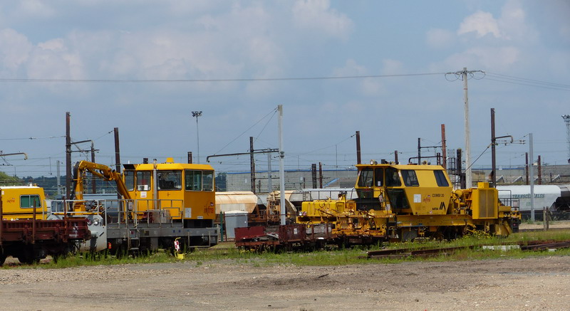 99 87 9 128 057-6 Combi 20 SNCF-INFRA-TR (2014-05-31 Crem DV13 St Pierre des Corps) (1).jpg