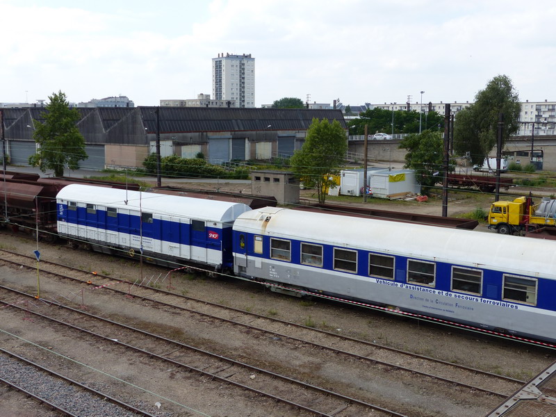 80 87 979 1 520-9 Uass H52 6 SNCF-RN (2014-06-20 St Pierre des Corps) (1).jpg