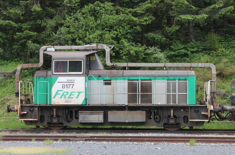 Y.8177 (2014-06-17 gare du Lioran) Livrée Fret Infra.jpg