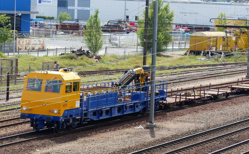 99 87 9 185 420-6 DU 94 B SNCF-TR (2014-07-31 SPC) (1).jpg
