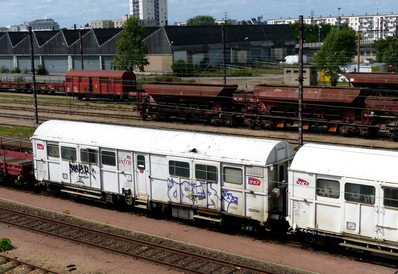 80 87 979 8 810-8 Uas W85 6 SNCF-BD (2014-08-29 SPDC) (7).jpg