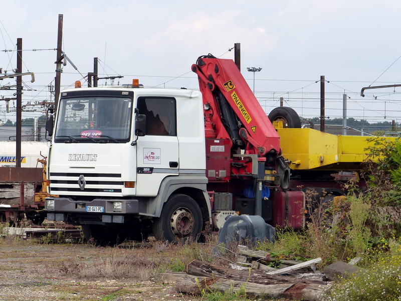 Renauld 385ti Major (2014-10-04 Crem de SPDC) Infralog-SNCF (1).jpg