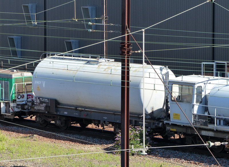 80 87 978 1 056-7 Uas Z21 6 F SNCF-TR (2014-09-02 SPDC) + 80 87 979 8 835-5 (1).jpg