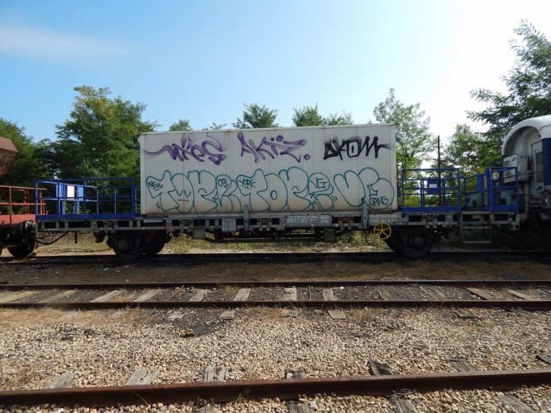 40 87 954 8 405 9 Us  V41-2 (2) (Copier).JPG