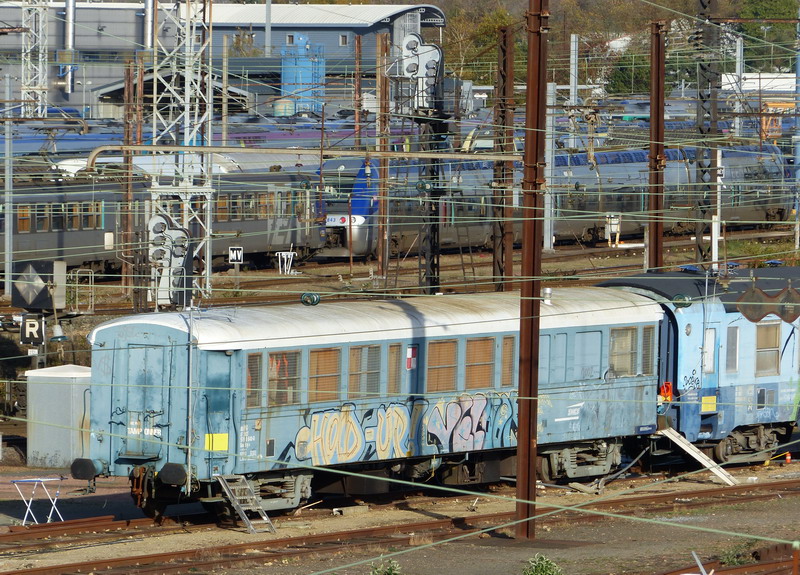 80 87 979 0 648-0 Uas H55 0 SNCF-PRG (2014-11-12 SPDC) (2).jpg