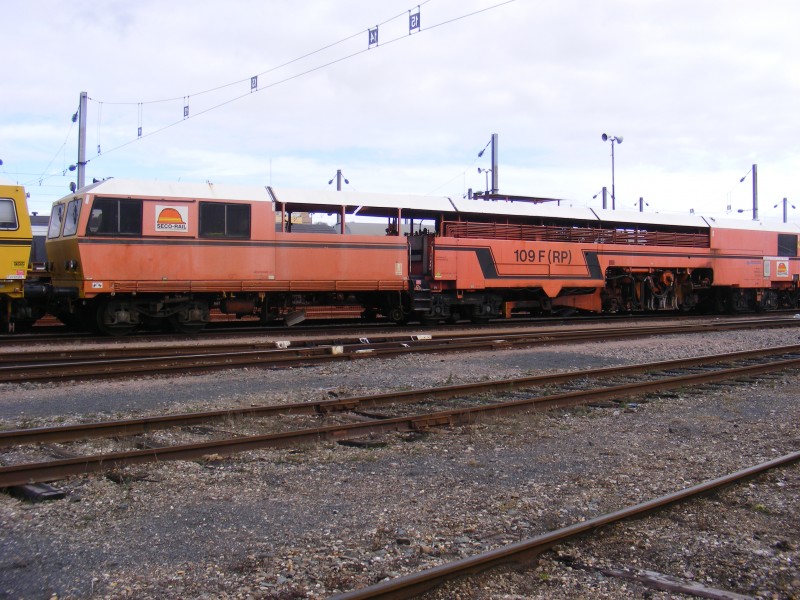 109 FRP - 99 87 9 121 518 4.JPG