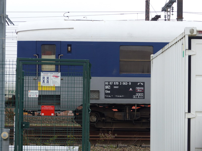 (7) 80 87 979 3 063-9 Uas SNCF-MZ.jpg