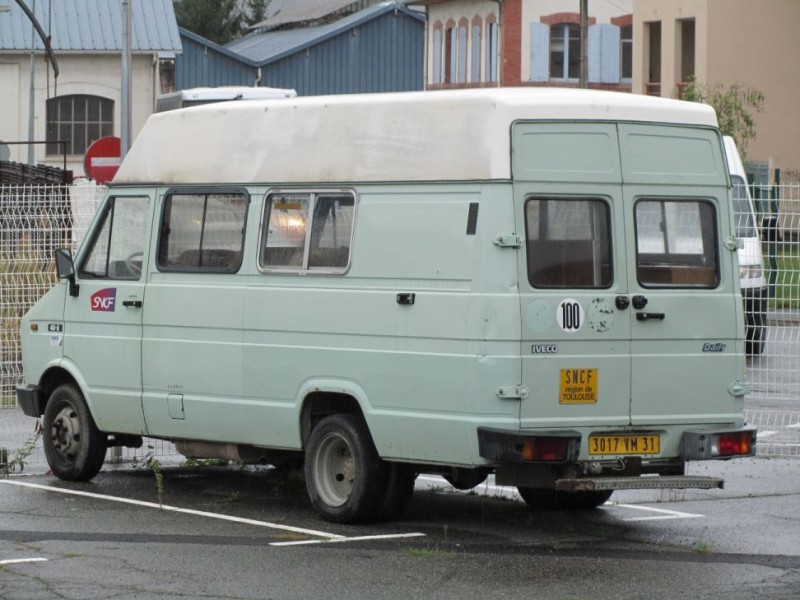 Iveco_3017VM31_SNCF.jpg