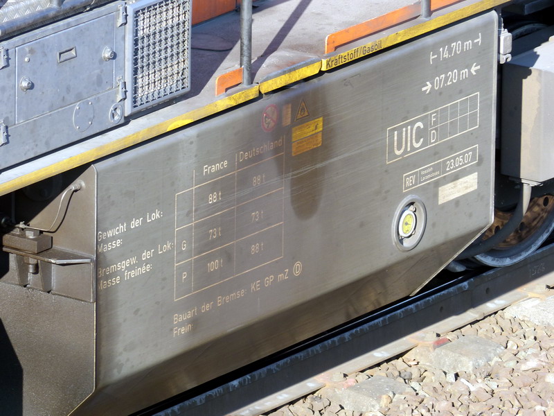 G 1206 BB 500 1777 (2015-02-11 SPDC) Colas Rail 16 (9).jpg