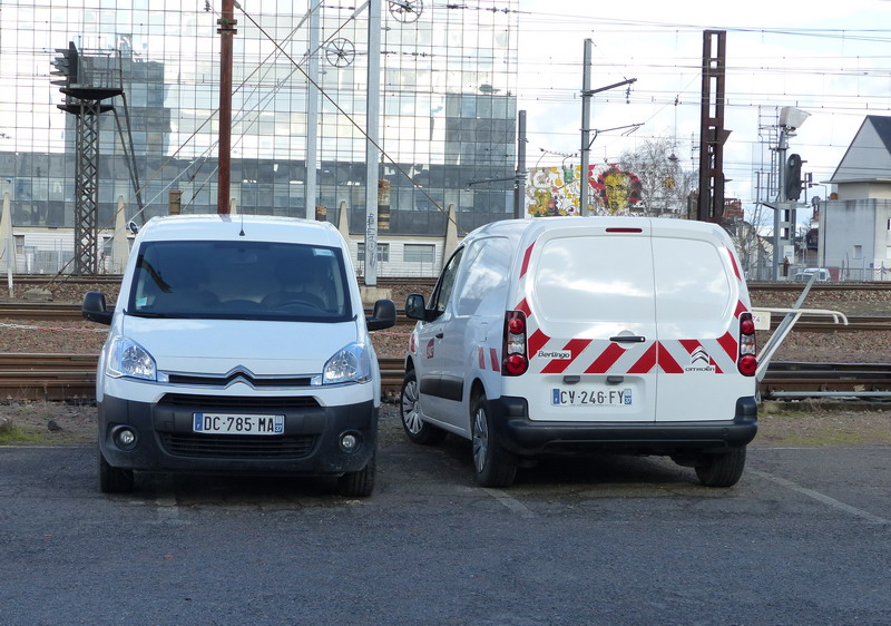 Citroën Berlingo (2015-02-21 Infrapôle UP voie de Tours) (1).jpg