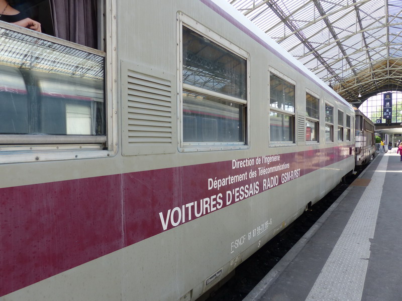61 87 99 71 195-6 S (2015-05-05 gare de Tours) Château du Loir-SPSC V (3).jpg