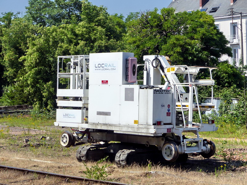 ELAN 00C - ELA  n°13 202.72 Neotec (2015-06-17 Tours) Locrail 128.jpg