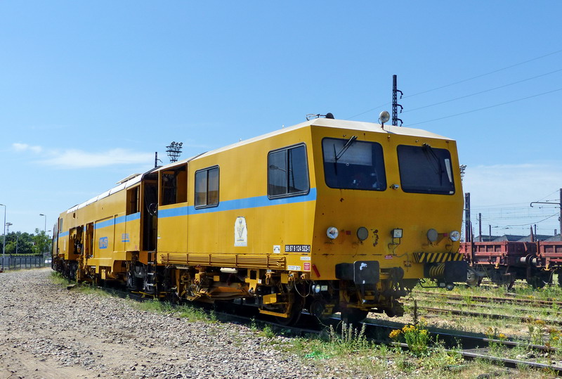 (3) 99 87 9  124 523-1.JPG