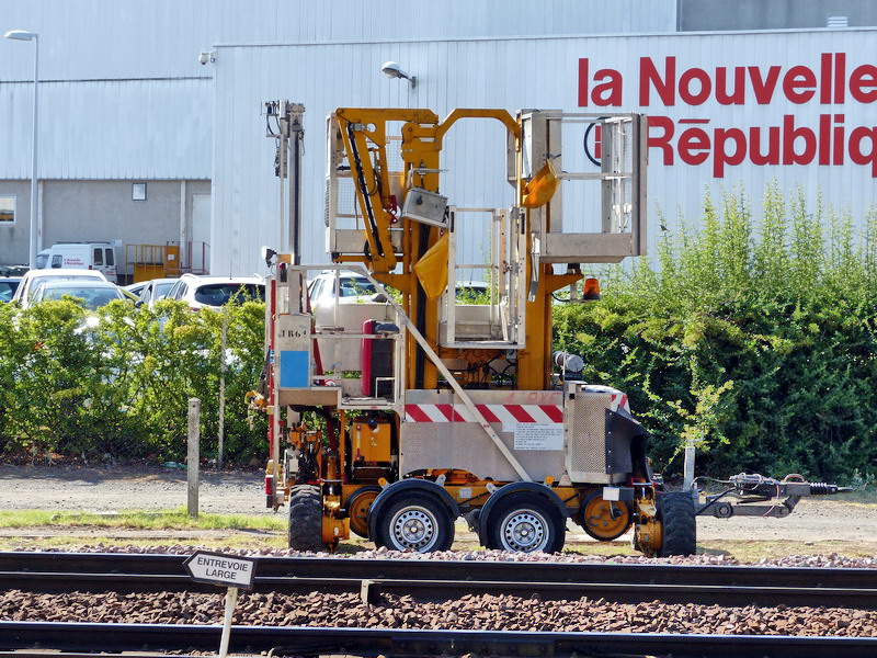 4'Axe 06.83.xxx SNCF-TR 61 (2015-07-15 Tours) (3).jpg