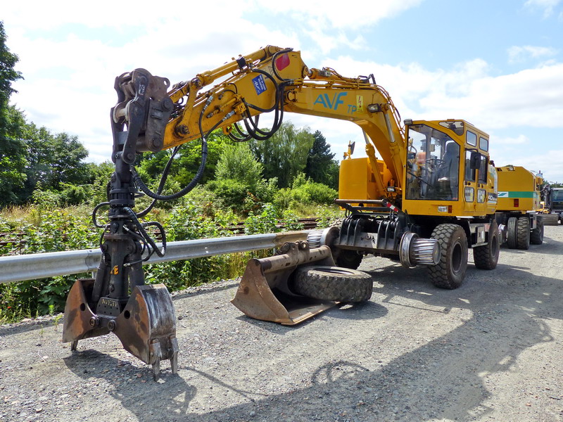 DOOSAN 140 WV-RW Solar (2015-07-14 gare de Neuillè Pont-Pierre) AVT TP (1).jpg