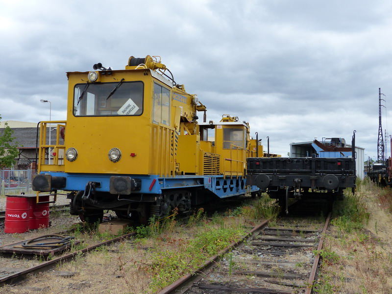 (9) 99 87 9 258 505-6.jpg