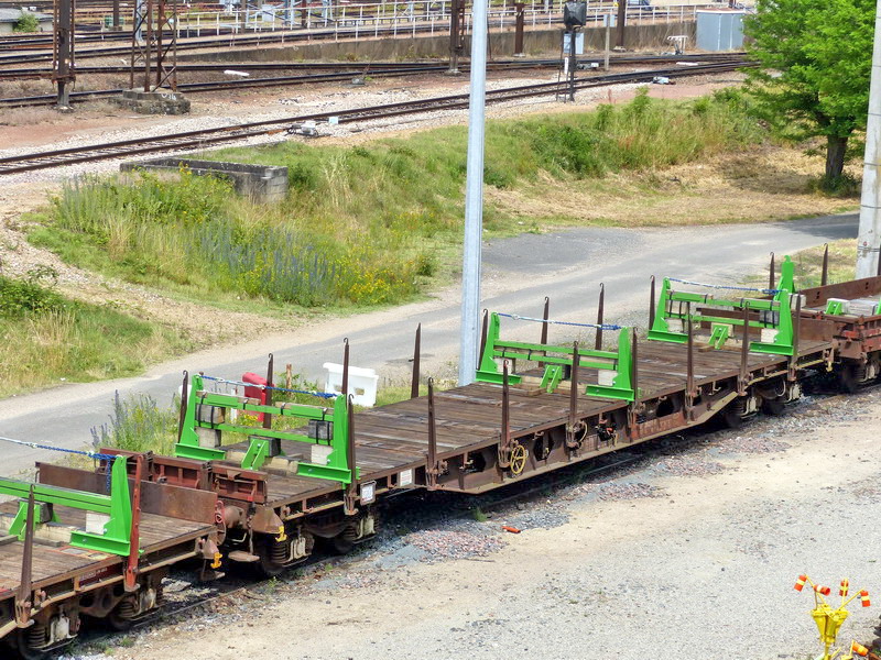 11 87 3902 711-8 Rs 80 2 RIV SNCF (2015-06-13 BIDON V Ã SPDC) (1).jpg