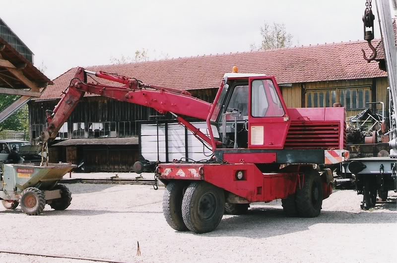 PoclainTY45BeillCFS04_2004r.jpg