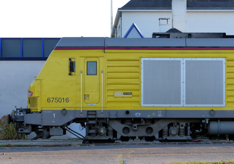 75016 (2015-11-22 dépôt de SPDC) 92 87 0075 016-1 F-SNCF (2).jpg