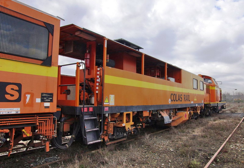 99 87 9 124 517-3 (2014-05-23 St Quentin) 108 475 S Colas Rail (16).jpg