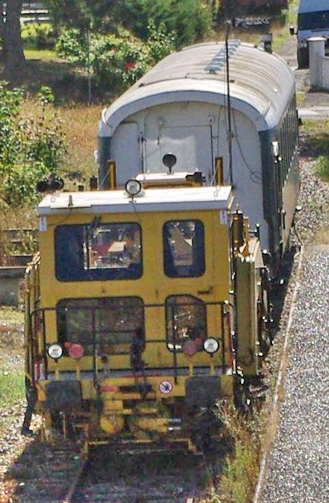 99 87 9 222 012-6 (2012-09-29 gare de Tergnier) Unima 08-16 GS - SNCF-AM ex 7.412 (6).jpg