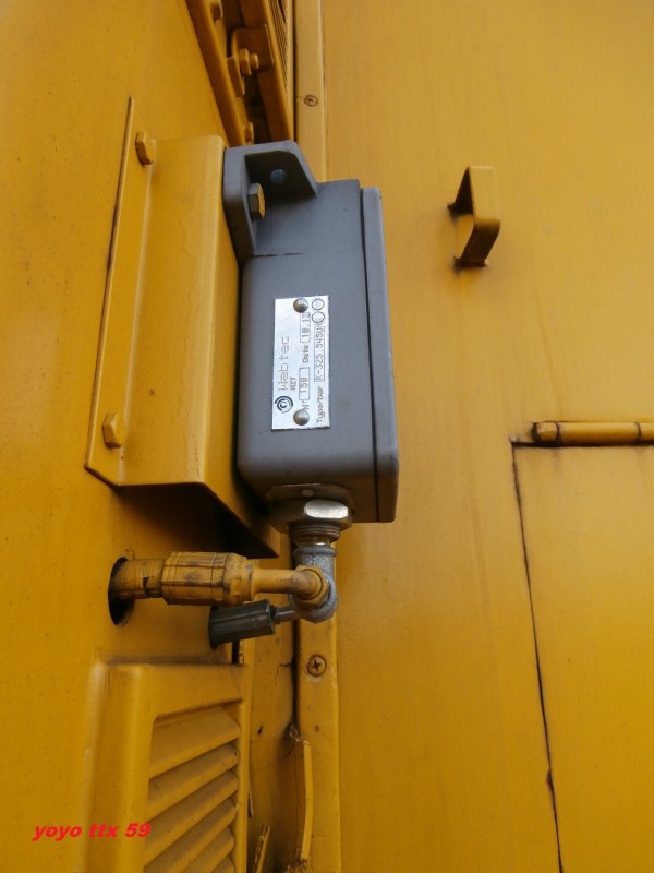 V212 N°V212J 99 87 9 182 620-4=11.JPG