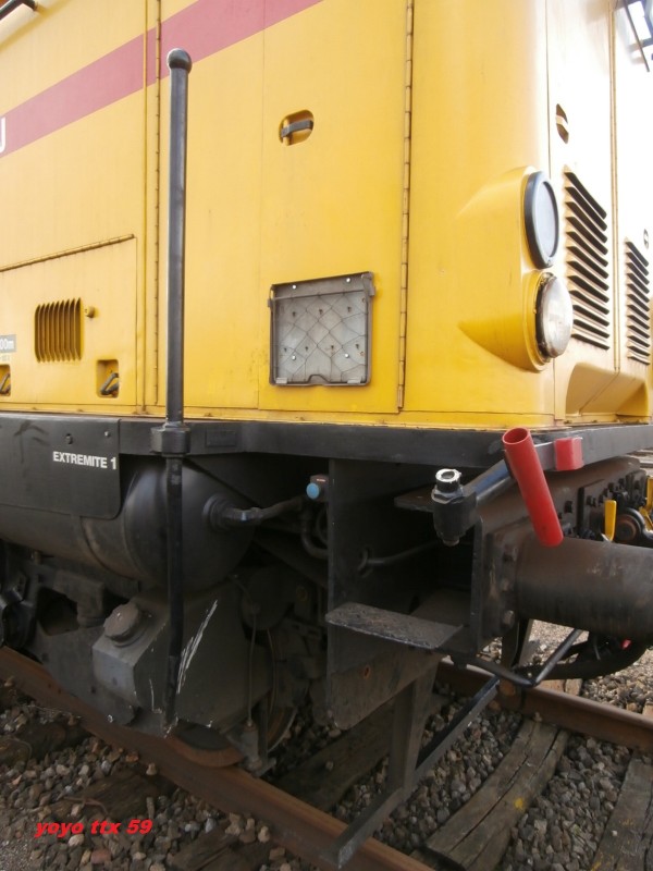 V212 N°V212J 99 87 9 182 620-4=14.JPG