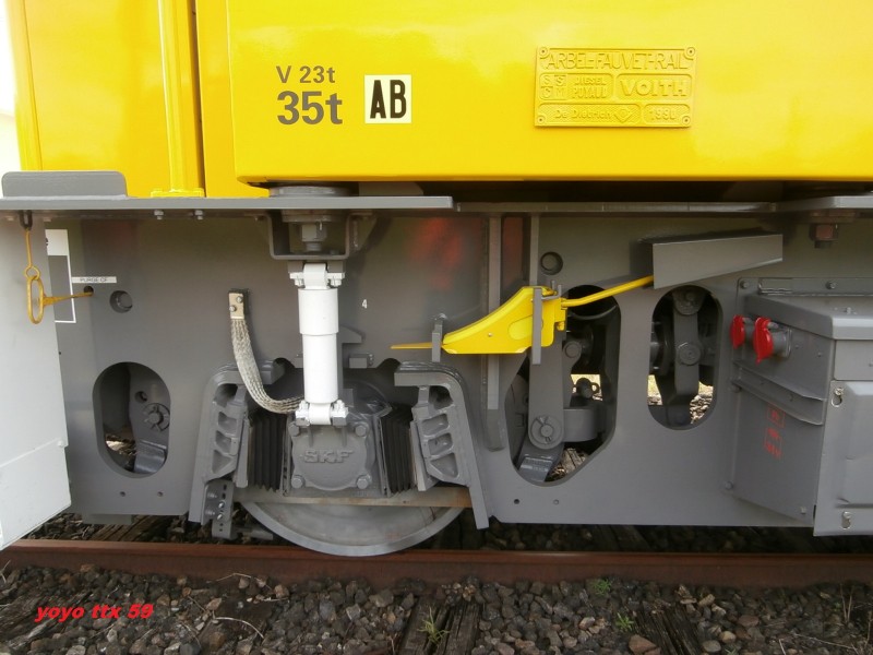 Y 8481=76.JPG