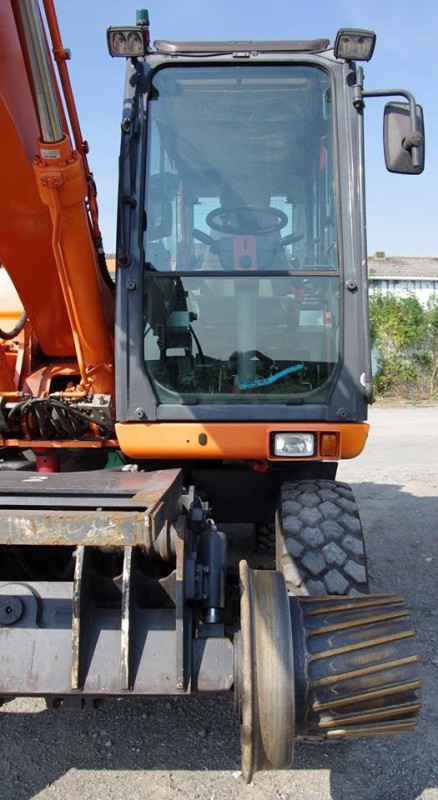 Doosan DX 160W RR (2016-08-16 Chaulnes) SA Labaere (18).jpg