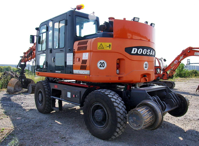 Doosan DX 160W RR (2016-08-16 Chaulnes) SA Labaere (31).jpg